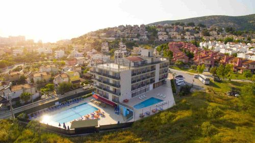 Belmare Hotel